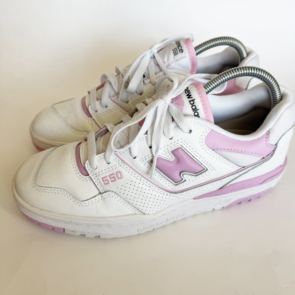 New Balance White and Light Pink 550 Sneakers brand new collection - Picture 5 of 7